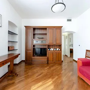  Appartamento Joivy For 4 Near The Port Of